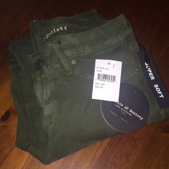 Camo Skinny Jeans - Picture 3 of 3